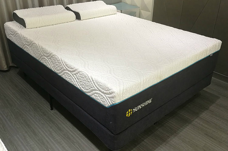 14" Deluxe Mattress